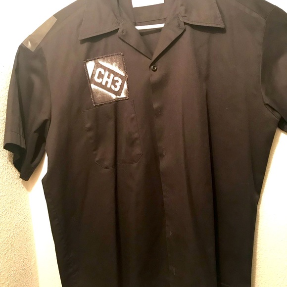 Channel 3 button up punk shirt - Picture 4 of 7